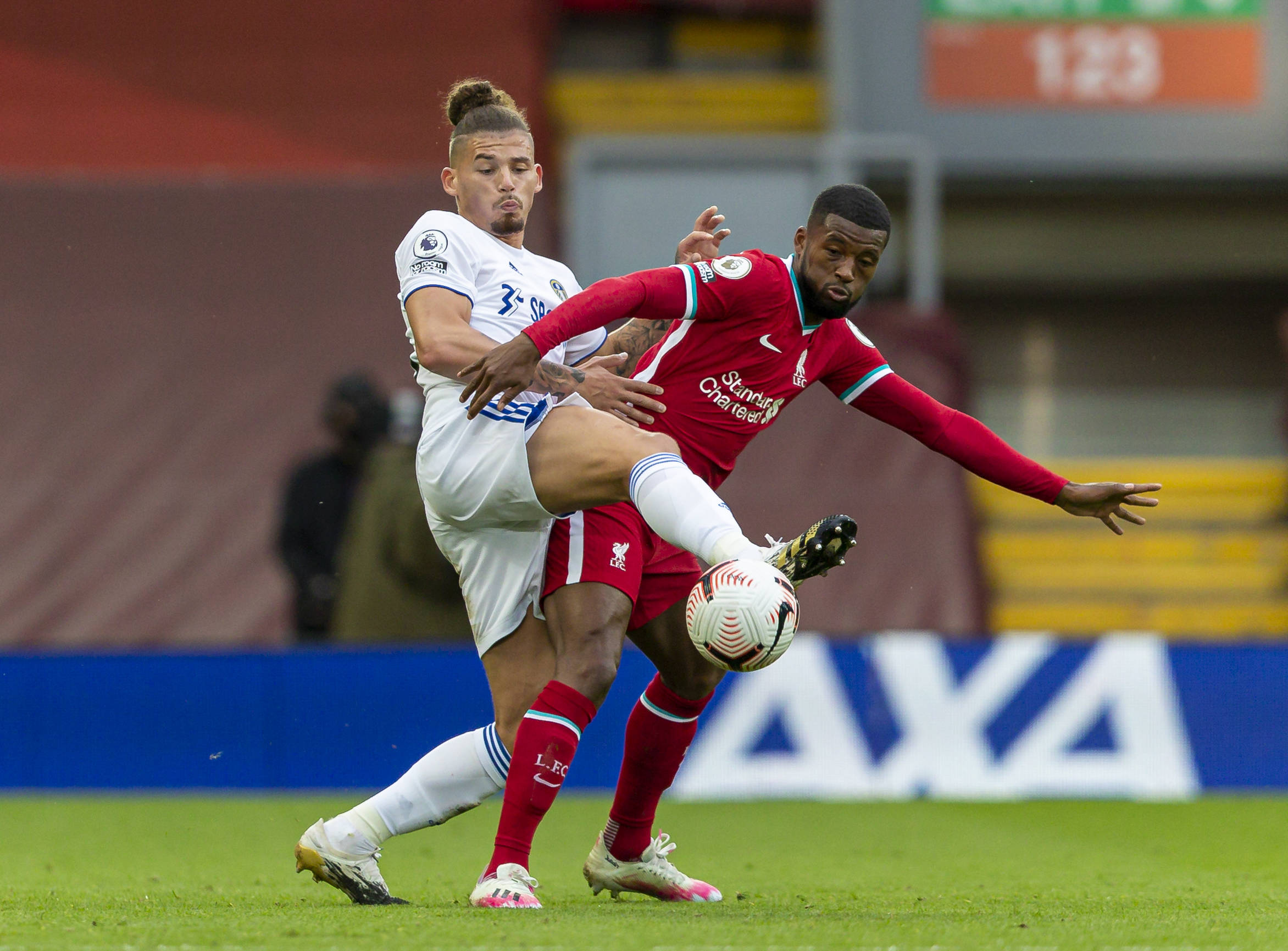 保持其在中 保持其在中